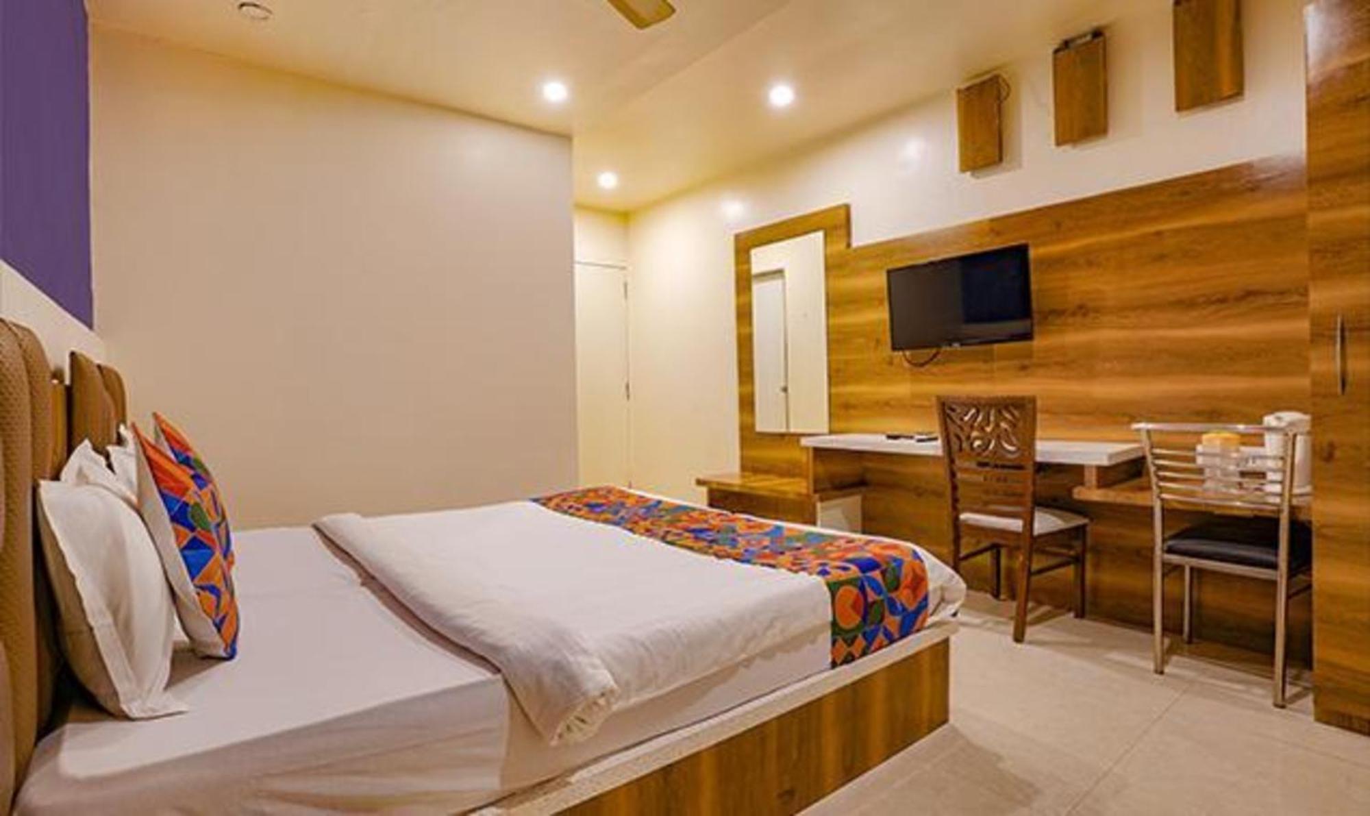Fabexpress Veera Residency Hotel Mumbai Exterior photo